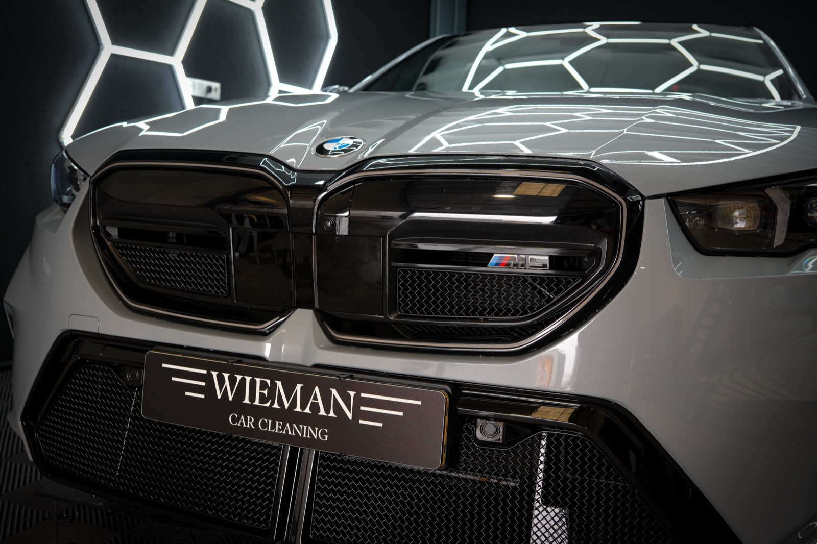 BMW M5 detail 3