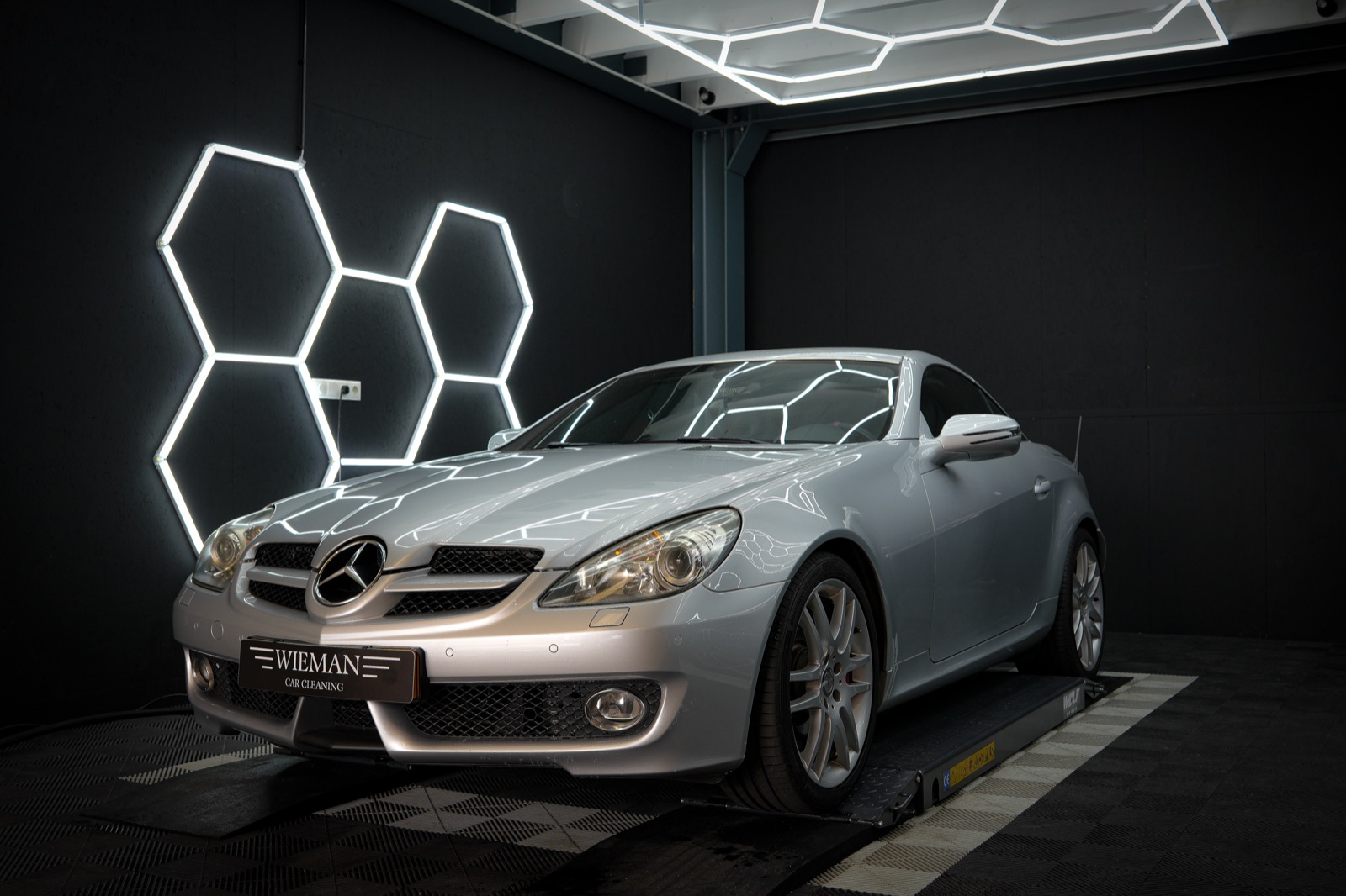 Mercedes-Benz SLK 55 AMG
